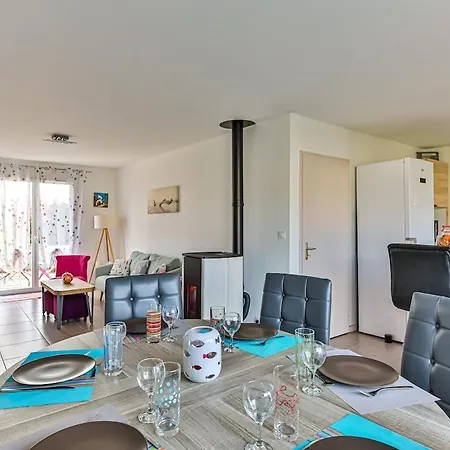 Charmante Maison Cosy Avec Piscine, Dome & Parking Prázdninový dům