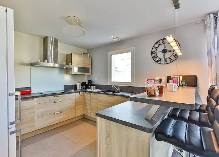 Charmante Maison Cosy Avec Piscine, Dome & Parking Semesterbostad *