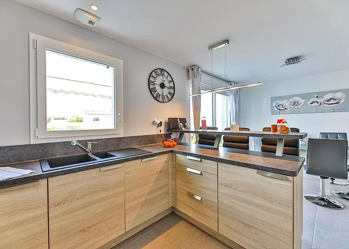 Charmante Maison Cosy Avec Piscine, Dome & Parking Semesterbostad