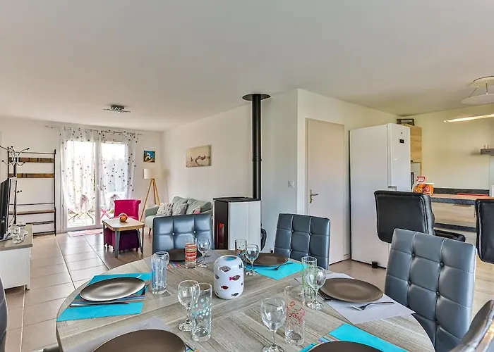 Charmante Maison Cosy Avec Piscine, Dome & Parking Semesterbostad